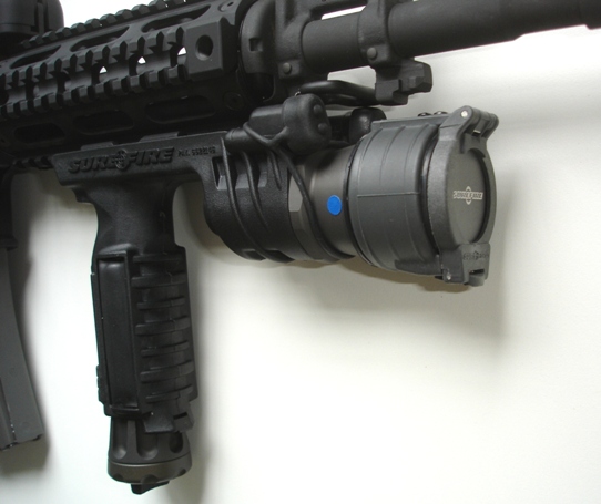 Surefire Verticle Foregrip WeaponLight